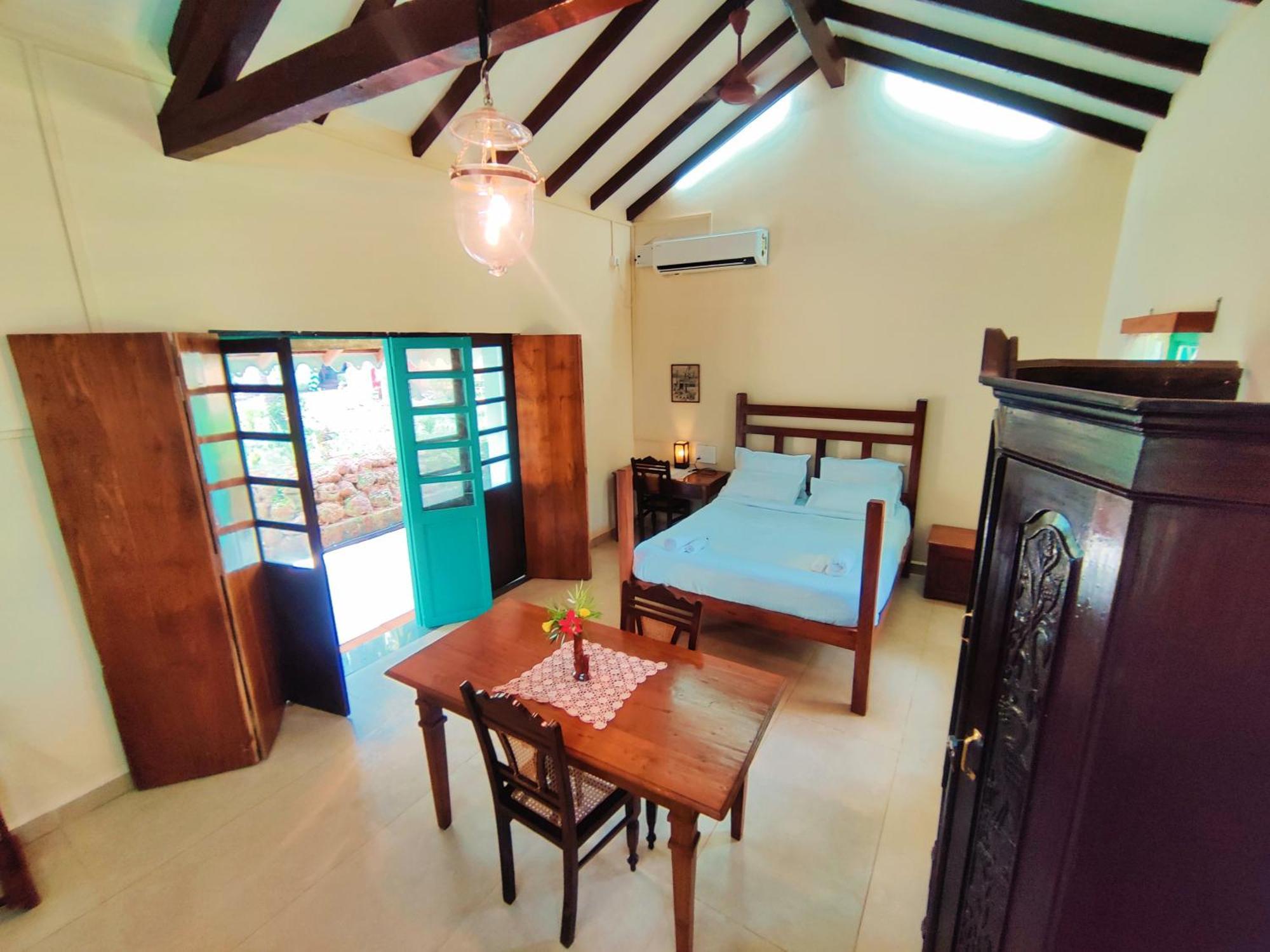 The Bungalow Bogmalo An 1880 Indo Portuguese Heritage Beach Villa South Goa 外观 照片