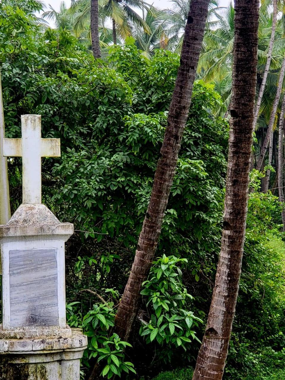 The Bungalow Bogmalo An 1880 Indo Portuguese Heritage Beach Villa South Goa 外观 照片